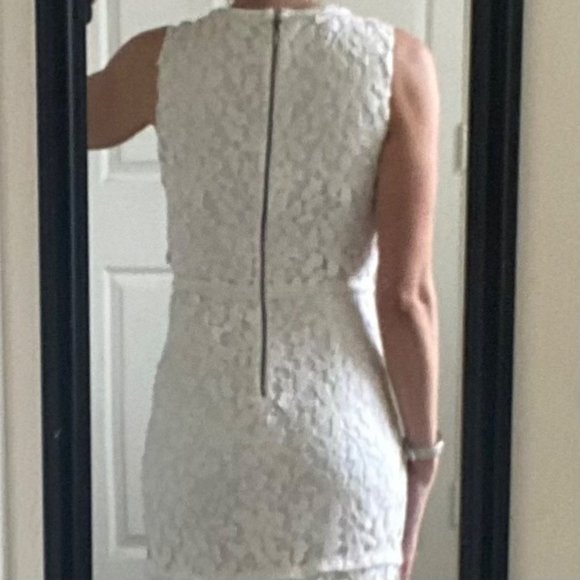 Elie Tahari white royal blue lace crochet floral sleeveless casual maxi dress - Picture 4 of 9